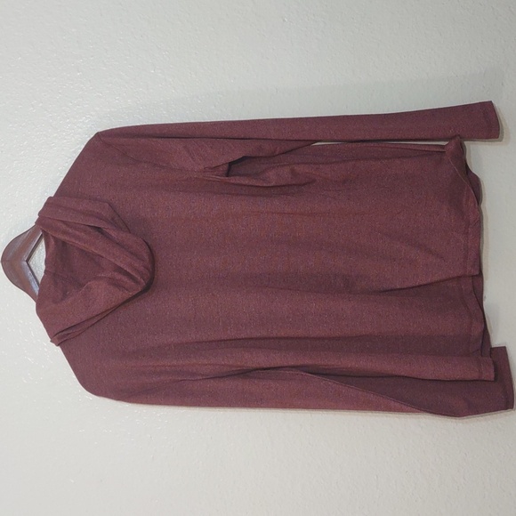 NWT SONOMA GOOD FOR LIFE LIGHTWEIGHT HOOD LONG SLEEVE SHIRT SIZEM COLOR BURGUNDY - Picture 8 of 10